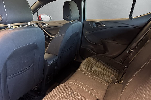Opel Astra 6 of 6