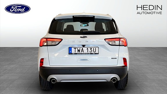 Ford Kuga 7 of 12