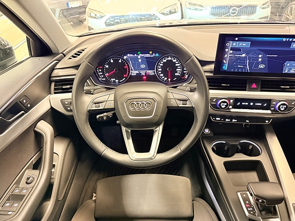 Audi A4 17 of 30