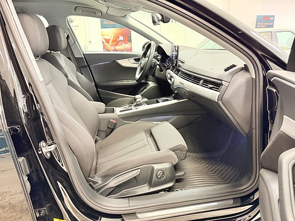 Audi A4 13 of 30