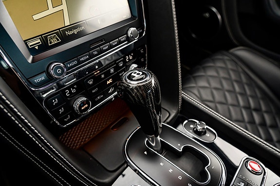 Bentley Continental GTC 27 of 30
