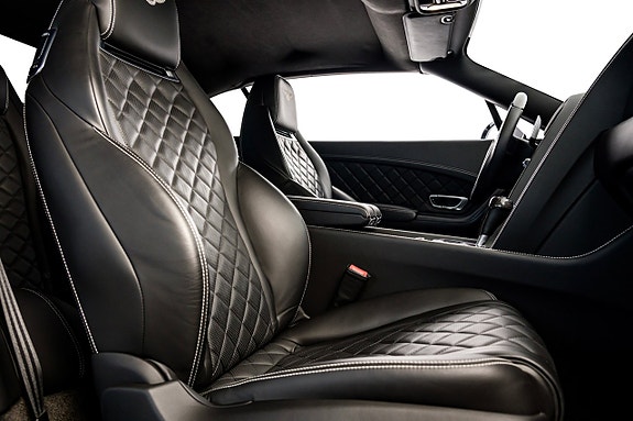 Bentley Continental GTC 12 of 30