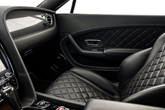 Bentley Continental GTC 16 of 30