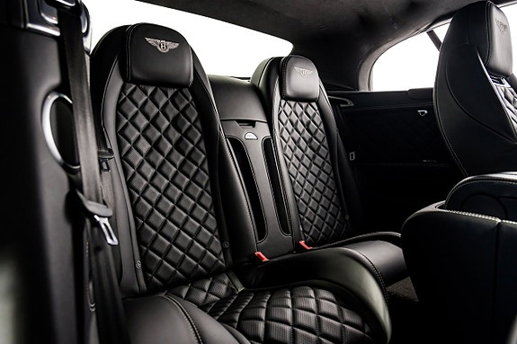 Bentley Continental GTC 14 of 30