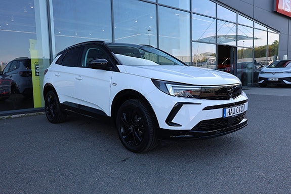 Opel Grandland 3 of 5