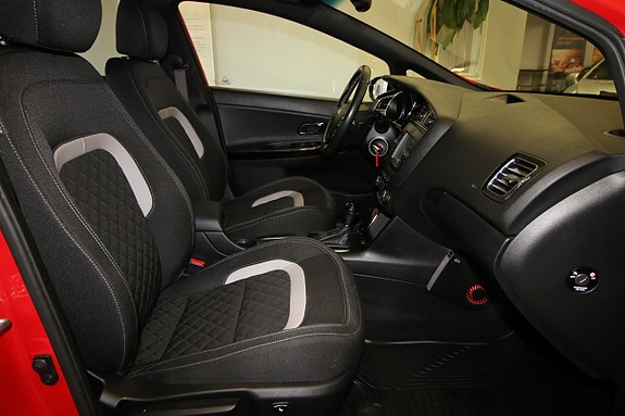 Kia Ceed 13 of 30