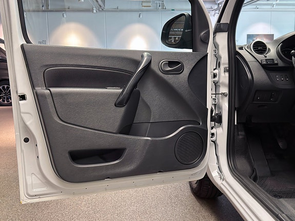Renault Kangoo Express 8 of 20