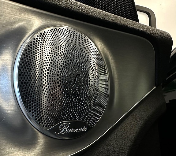Mercedes-Benz C220 d 12 of 16