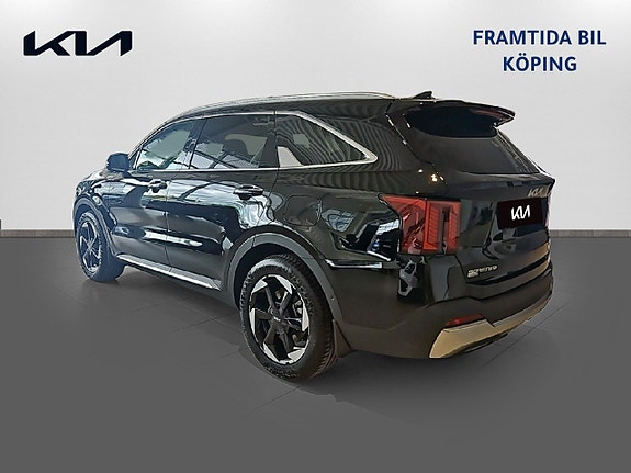 Kia Sorento 6 of 15
