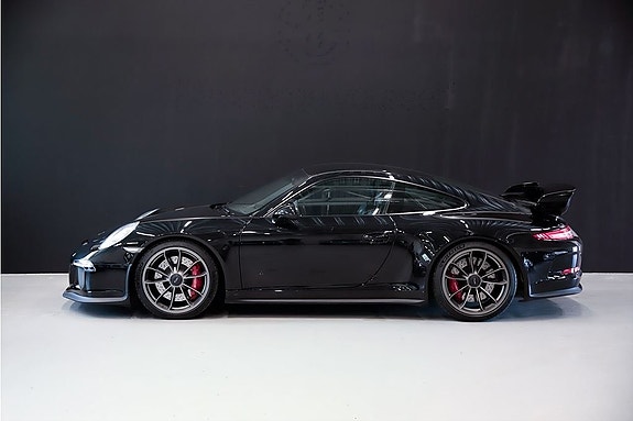 Porsche 911 GT3 3 of 5