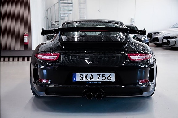 Porsche 911 GT3 12 of 16