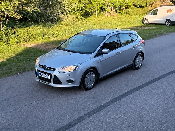 Ford Focus 5 of 5