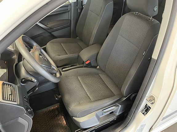 Volkswagen Caddy 6 of 16