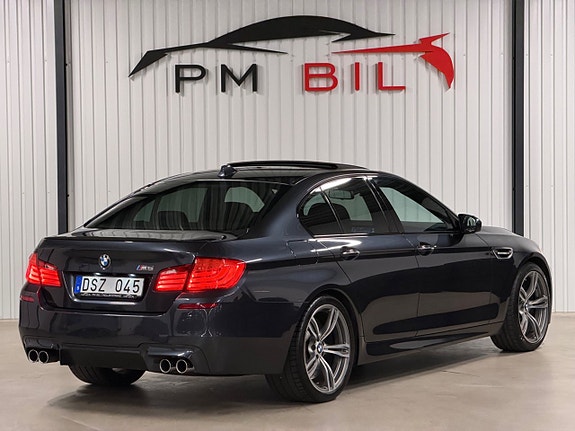 BMW M5 3 of 30