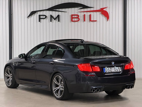 BMW M5 4 of 30