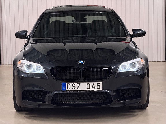 BMW M5 7 of 30