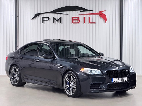 BMW M5 2 of 30
