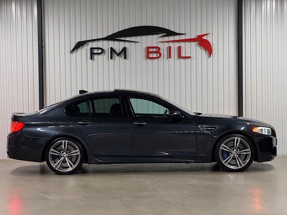 BMW M5 6 of 30
