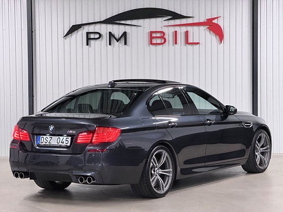 BMW M5 4 of 30