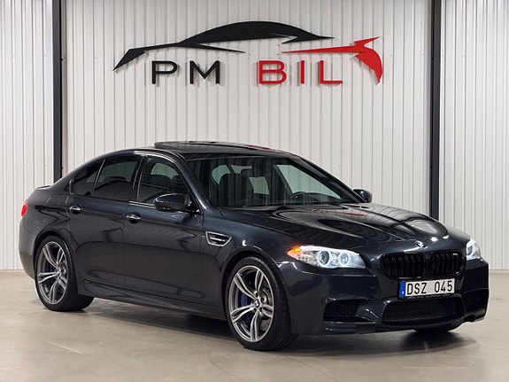 BMW M5 2 of 30