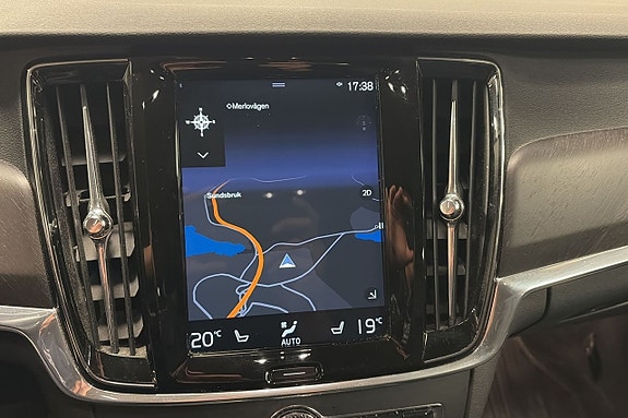 Volvo V90 Cross Country 12 of 12