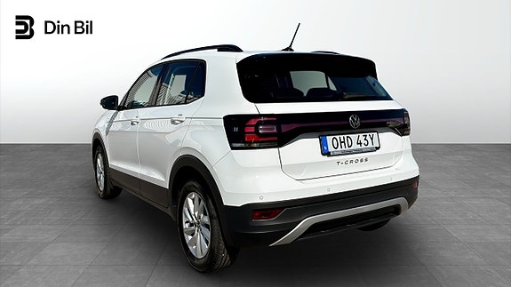 Volkswagen T-Cross 3 of 5