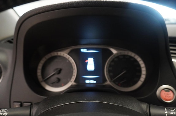Nissan Navara 10 of 12