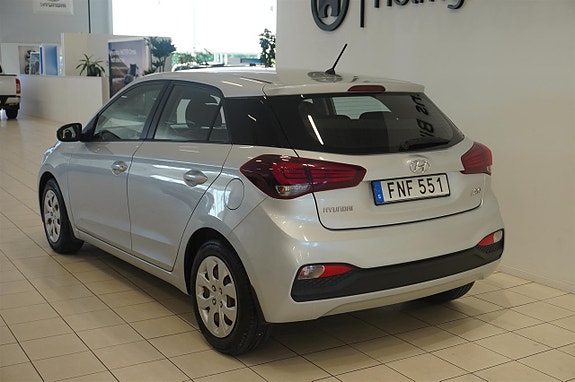 Hyundai i20 4 of 5