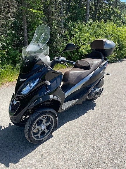Piaggio MP3 500