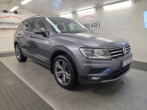Volkswagen Tiguan Allspace 4 of 5