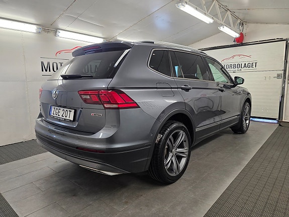 Volkswagen Tiguan Allspace 3 of 5