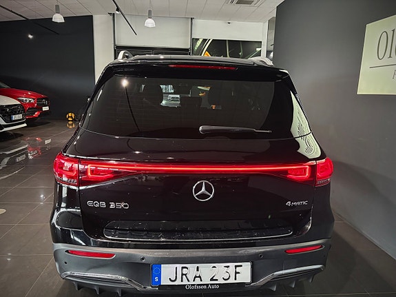 Mercedes-Benz EQB350 11 of 17