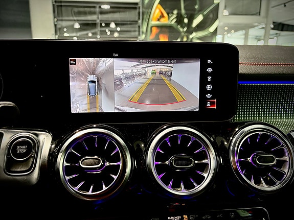 Mercedes-Benz EQB350 9 of 17