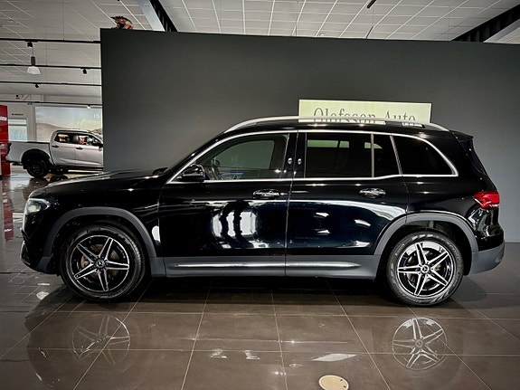 Mercedes-Benz EQB350 2 of 5