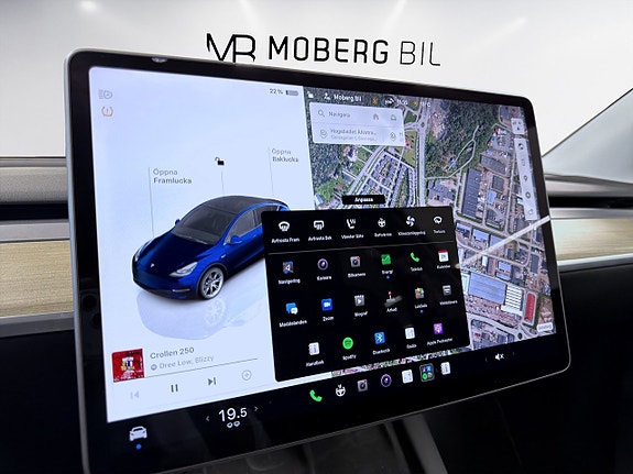 Tesla Model Y 15 of 17