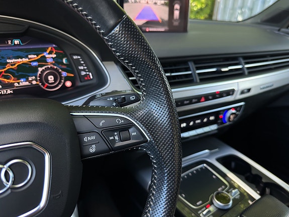 Audi Q7 17 of 21