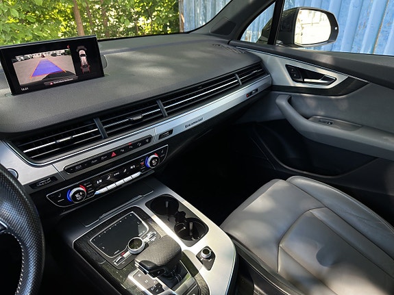 Audi Q7 13 of 21