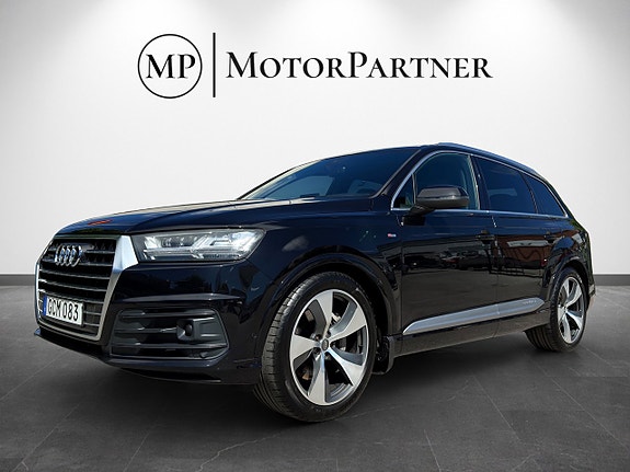 Audi Q7 4 of 5