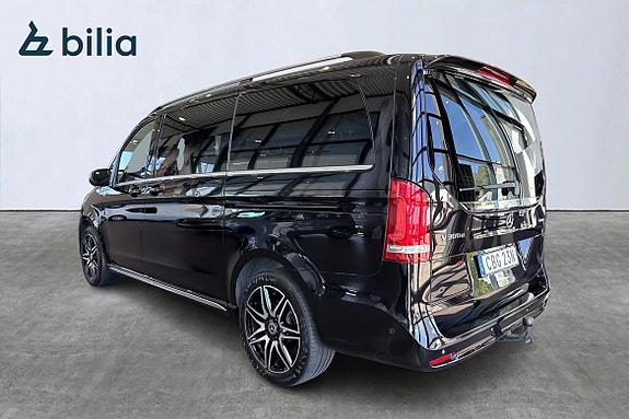 Mercedes-Benz V300 5 of 5
