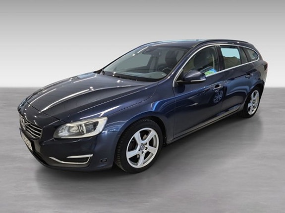 Volvo V60 2 of 6
