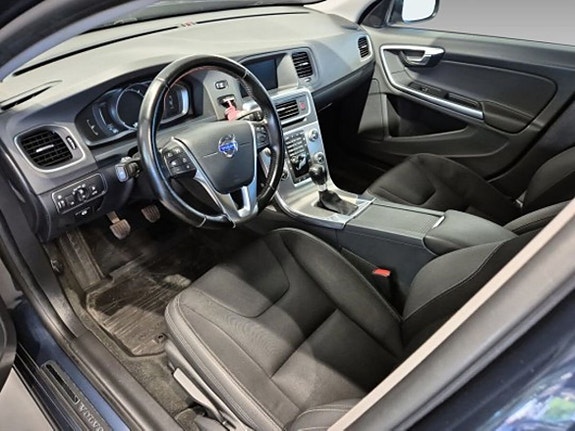 Volvo V60 6 of 6