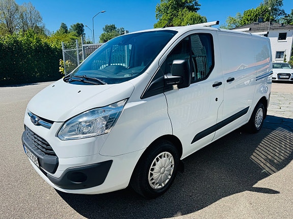 Ford Transit Custom 10 of 15