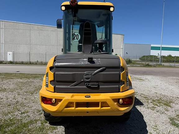 Volvo L30G 4 of 5