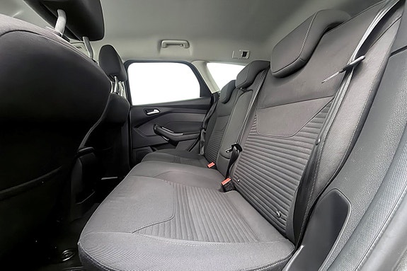 Ford Focus 13 of 26