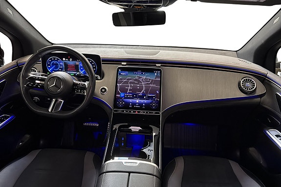 Mercedes-Benz EQE350 SUV 8 of 20