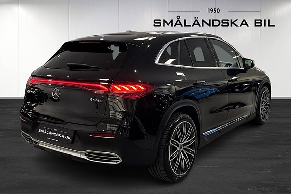 Mercedes-Benz EQE350 SUV 6 of 20