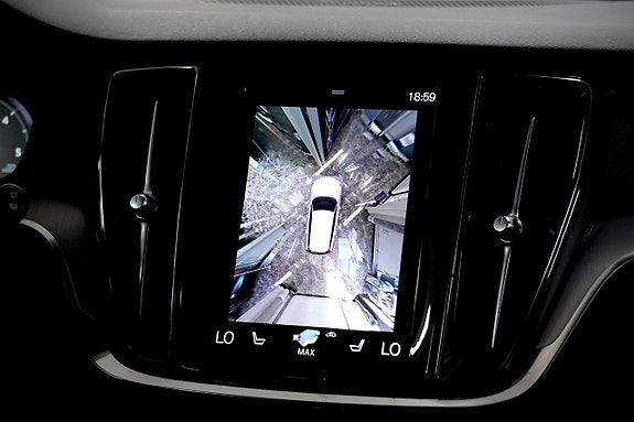 Volvo V60 Cross Country 10 of 19