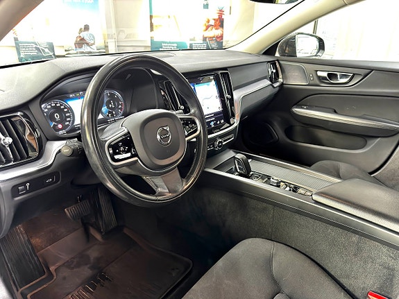 Volvo V60 Cross Country 15 of 19