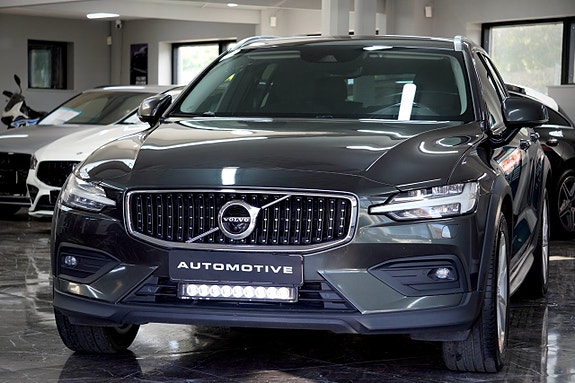 Volvo V60 Cross Country 6 of 19