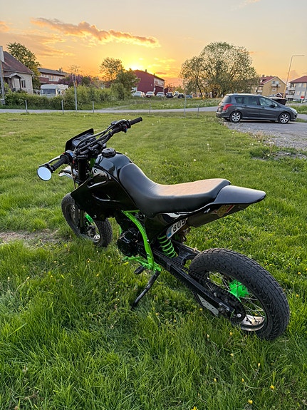 Kawasaki KLX650C 4 of 5